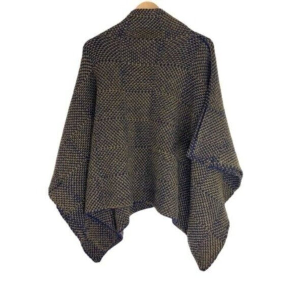 Fisherman Out of Ireland Merino Wool Knit Poncho in Woven Navy and Green - Picture 5 of 6